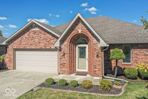 Photo of 1030 Woodridge, Brownsburg, IN