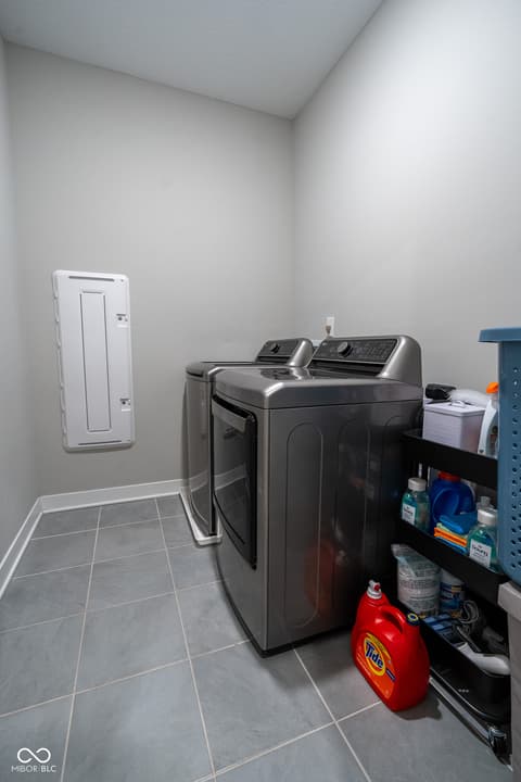 Laundry room at 9741 Haughton Lane, McCordsville, IN