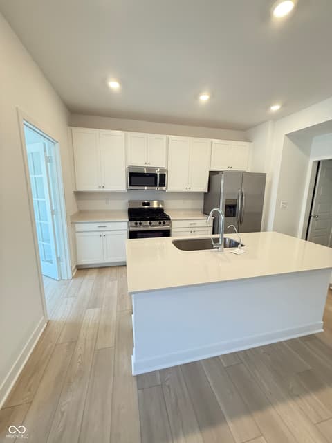 Kitchen at 15234 Farrington Way, Fishers, IN