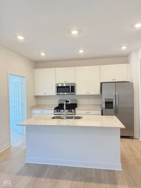 Kitchen at 15234 Farrington Way, Fishers, IN