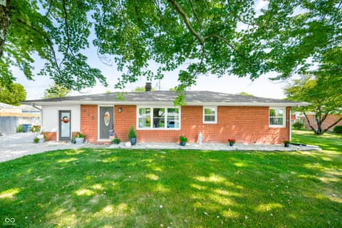 453 S Scotty Drive
