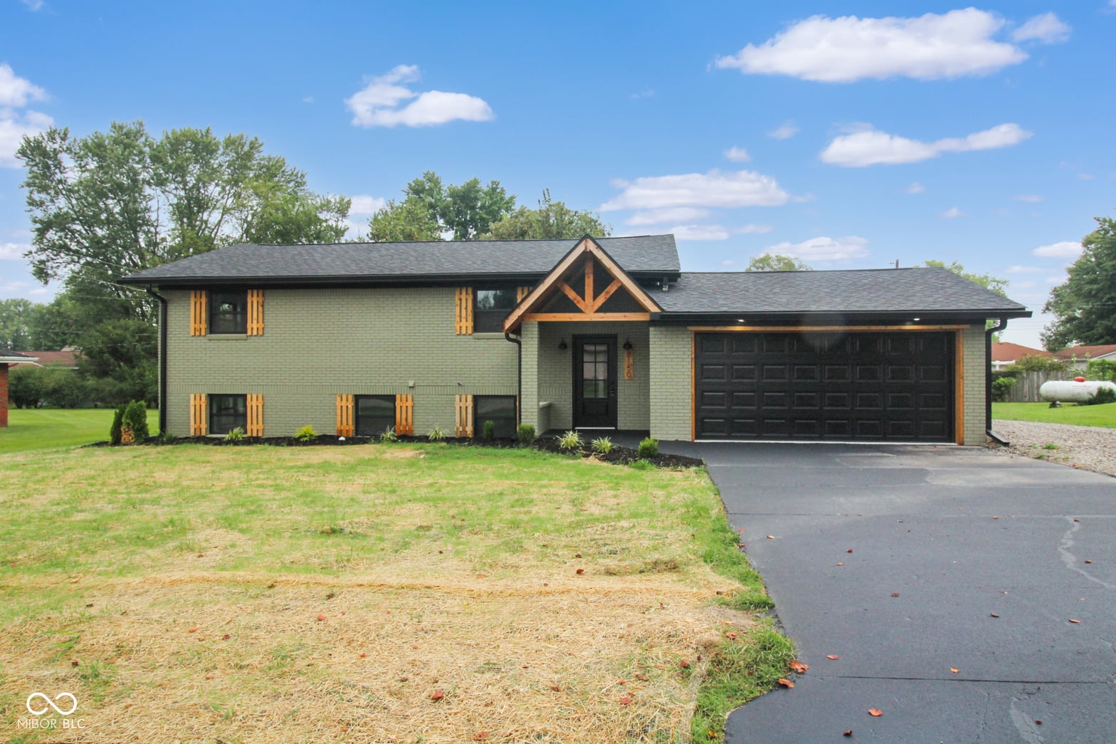 Photo of 8150 E Hoover Drive, Seymour, IN