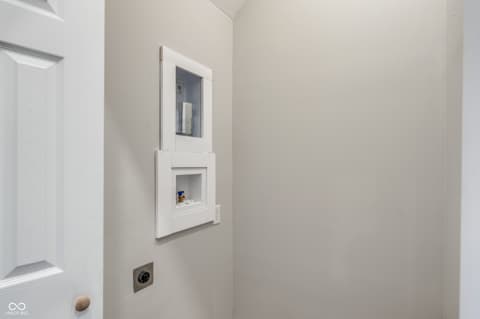 Laundry room at 2437 Coyner Avenue, Indianapolis, IN