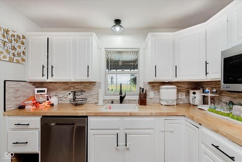 Kitchen at 415 Linden Lane, Anderson, IN