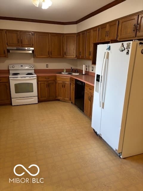 Kitchen at 10840 E Heywood Drive, Seymour, IN
