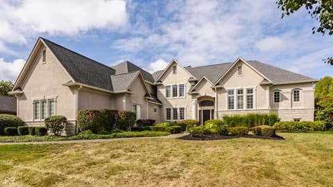8526 Oakmont Lane
