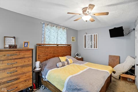 Photo of 839 S Lynhurst Drive, Indianapolis, IN