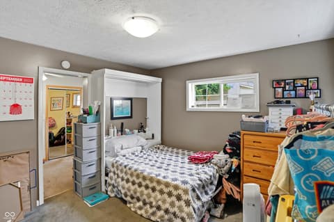 Photo of 839 S Lynhurst Drive, Indianapolis, IN