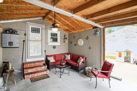Photo of 839 S Lynhurst Drive, Indianapolis, IN