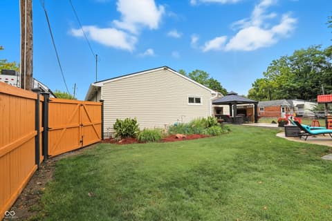 Photo of 839 S Lynhurst Drive, Indianapolis, IN