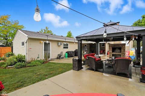Photo of 839 S Lynhurst Drive, Indianapolis, IN