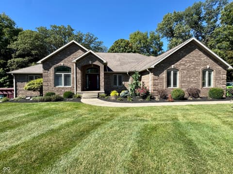1345 S Oakridge Lane