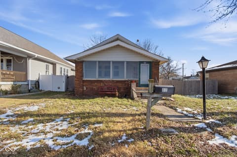 81 N 8th Avenue