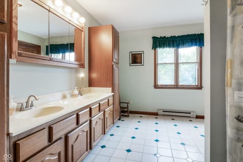 Photo of 413 N Gray Road, Connersville, IN