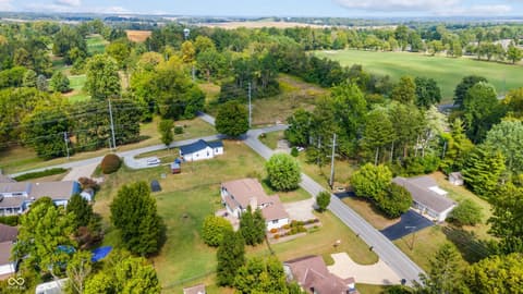 Photo of 413 N Gray Road, Connersville, IN