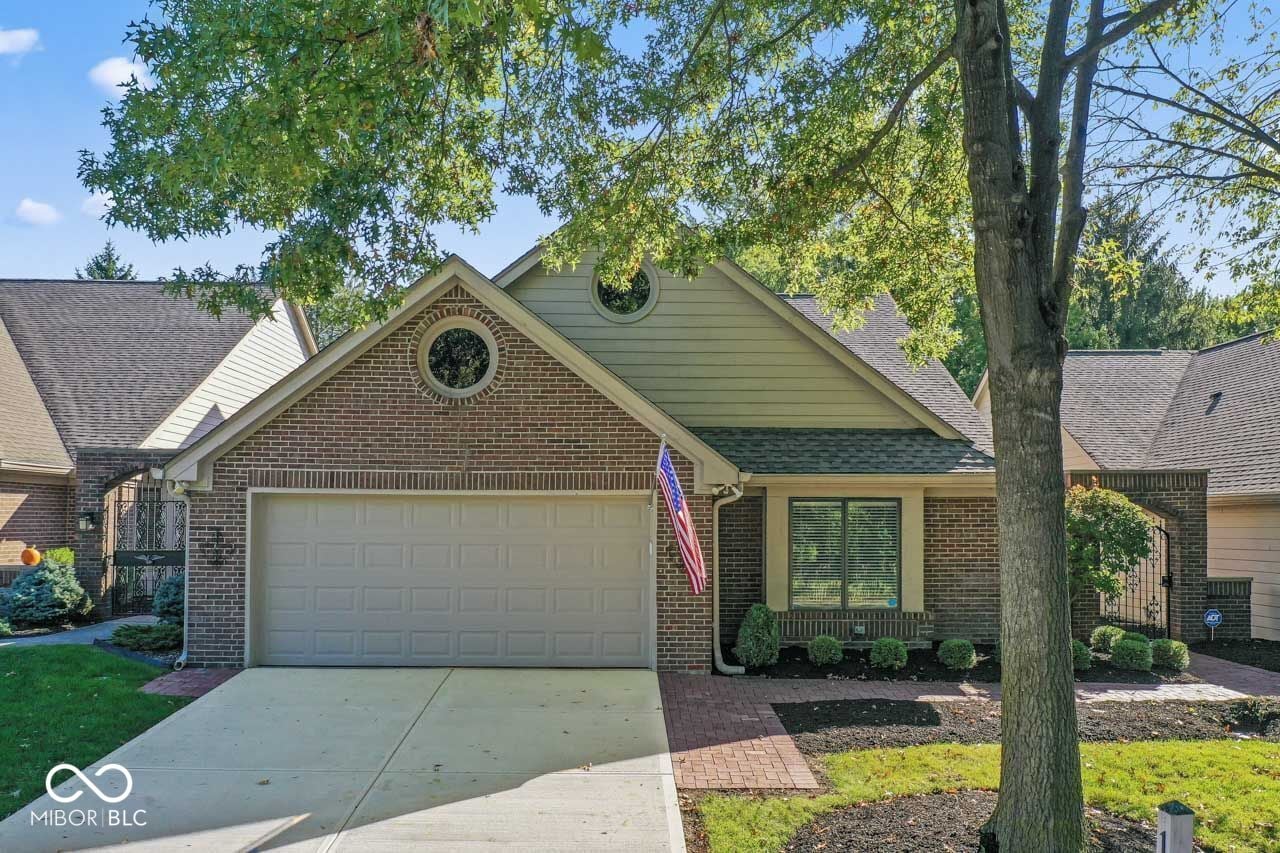 Photo of 11977 Waterford Lane, Carmel, IN