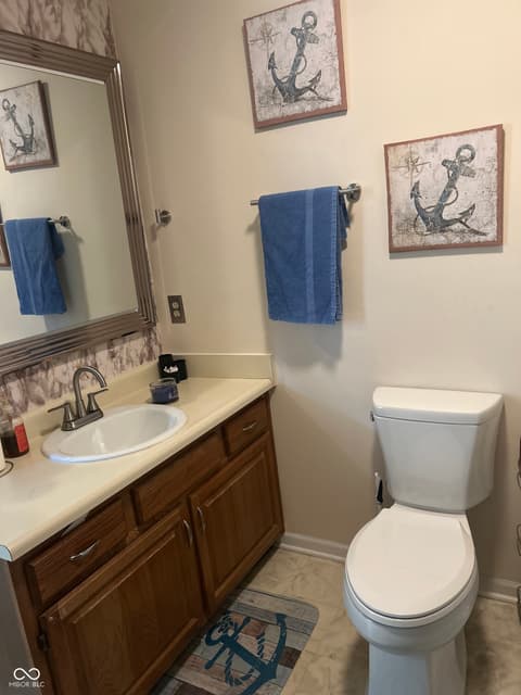 Photo of 7906 Windham Lake Way, Indianapolis, IN