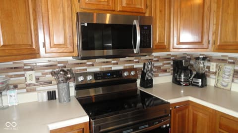 Photo of 7906 Windham Lake Way, Indianapolis, IN