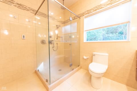 Photo of 9622 W Shore Drive, Columbus, IN