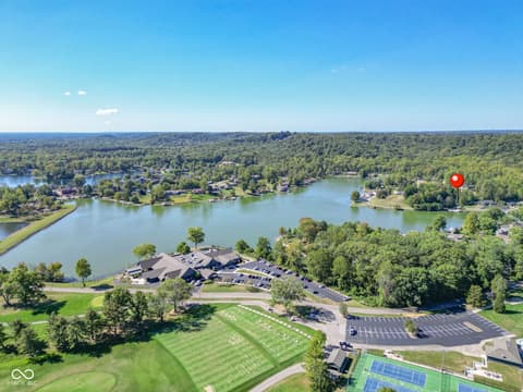 Photo of 9622 W Shore Drive, Columbus, IN