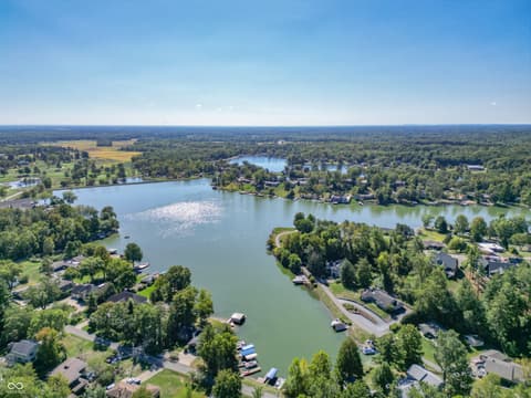 Photo of 9622 W Shore Drive, Columbus, IN