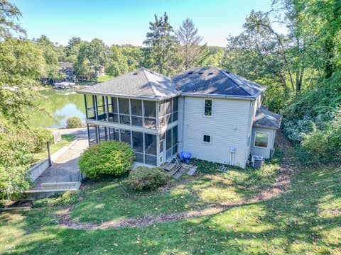 Photo of 9622 W Shore Drive, Columbus, IN