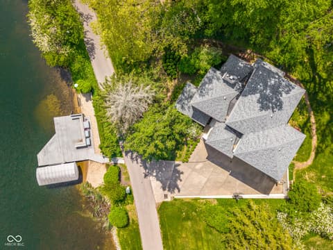 Photo of 9622 W Shore Drive, Columbus, IN
