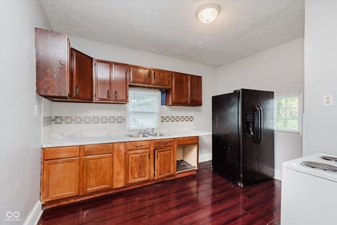 Photo of 1043 W 37th Street, Indianapolis, IN