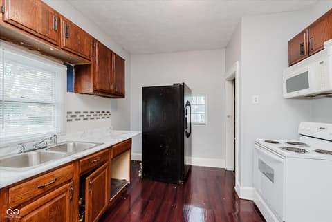 Photo of 1043 W 37th Street, Indianapolis, IN