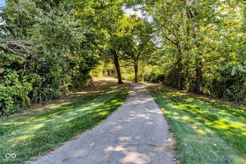 Community — 5860 Ramsey Drive, Noblesville, IN