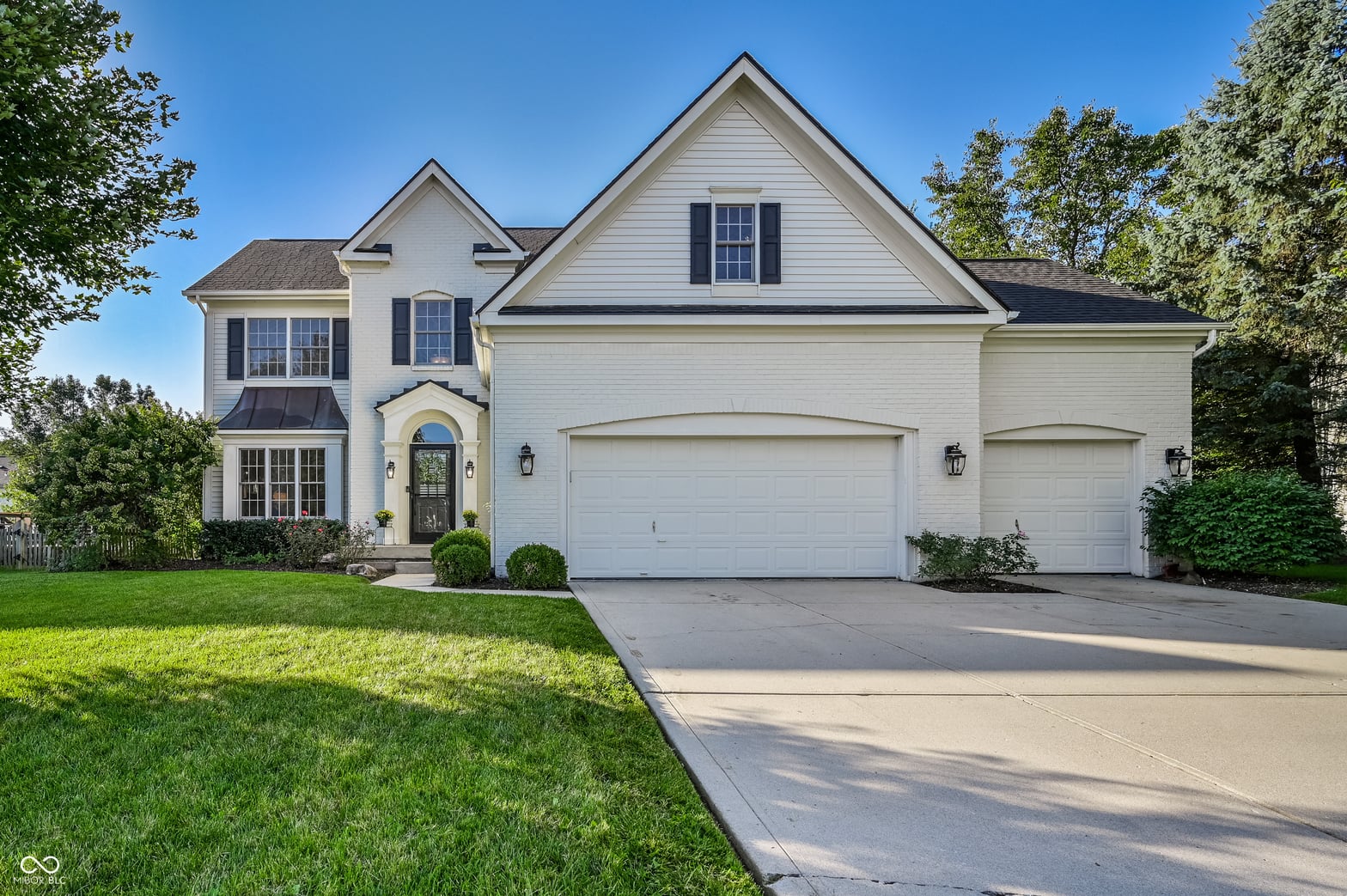 Front exterior at 18339 Benton Oak Drive, Noblesville, IN