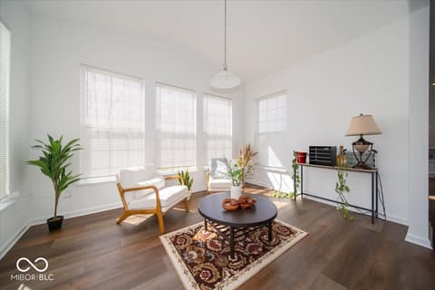 Sitting Room — 6887 Pine Vail Boulevard, McCordsville, IN