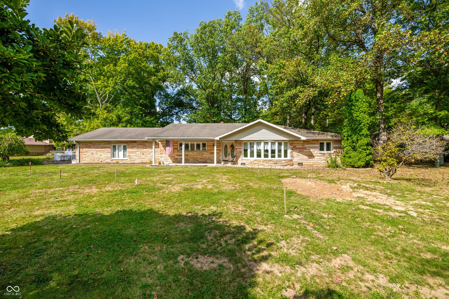 Front exterior at 4194 E West Point Court, Martinsville, IN