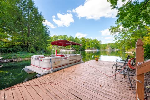 Dock — 4194 E West Point Court, Martinsville, IN
