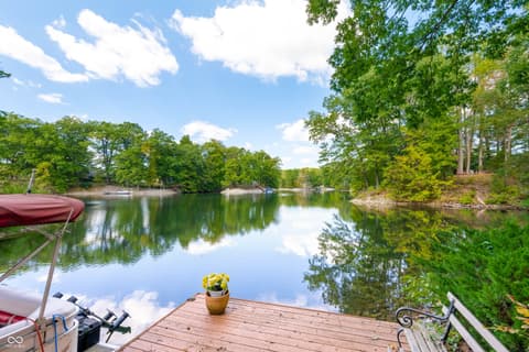 Dock — 4194 E West Point Court, Martinsville, IN