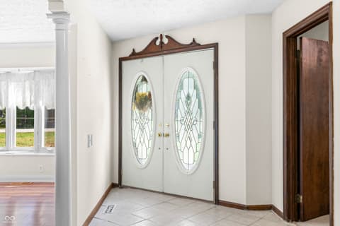 Foyer at 4194 E West Point Court, Martinsville, IN