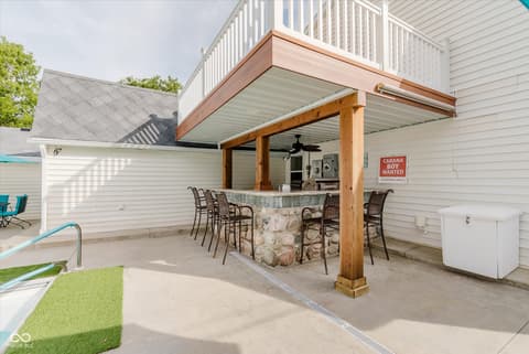 Outdoor living area at 140 Wiley Street, Cicero, IN
