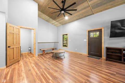 Photo of 7951 Laurel Drive, Nineveh, IN
