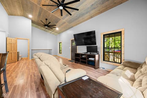 Photo of 7951 Laurel Drive, Nineveh, IN
