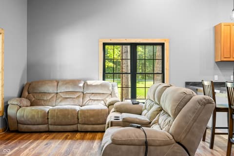 Photo of 7951 Laurel Drive, Nineveh, IN