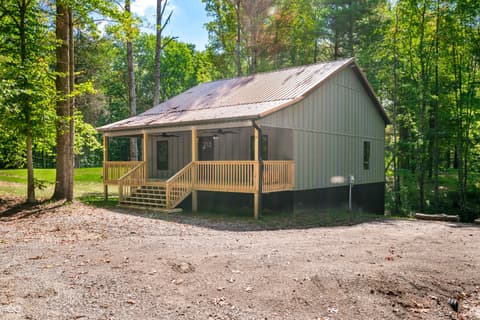 Photo of 7951 Laurel Drive, Nineveh, IN