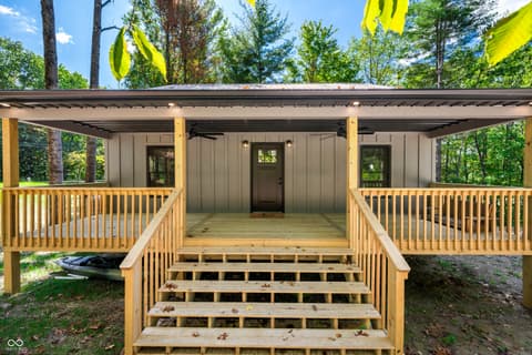 Photo of 7951 Laurel Drive, Nineveh, IN