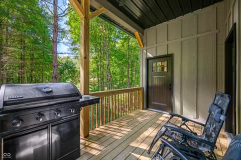 Photo of 7951 Laurel Drive, Nineveh, IN