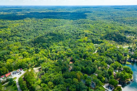 Photo of 7951 Laurel Drive, Nineveh, IN