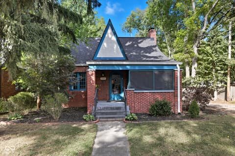 526 Kessler Boulevard East Drive