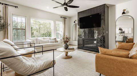 Photo of 10905 Blooming Orchard Drive, Fishers, IN