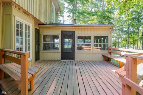 Photo of 1958 W Twin Oaks Court, Crawfordsville, IN