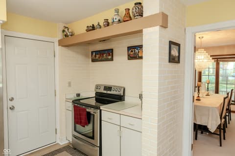 Kitchen at 1958 W Twin Oaks Court, Crawfordsville, IN