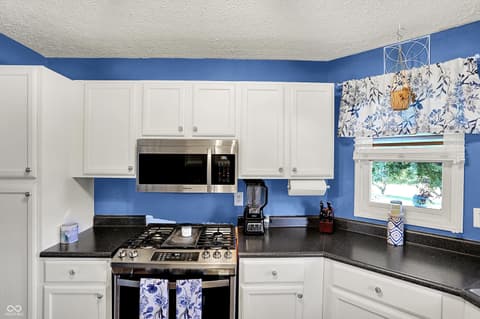 Photo of 2025 Deer Lake Drive, Martinsville, IN