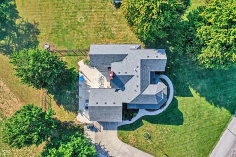 Photo of 2025 Deer Lake Drive, Martinsville, IN